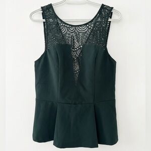 NWOT Dynamite Deep Forest Green Sleeveless Deep Plunge Lace Top Large